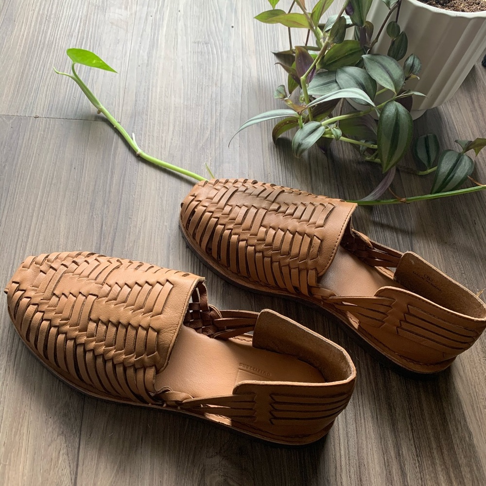 Urban Outfitters Sandals